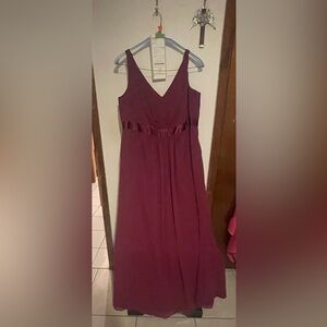 Sleeveless Chiffon Dress with Ruffled Back Detail - Color Sangria